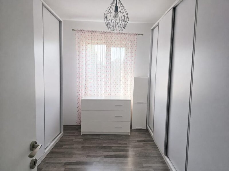 Darza (Buftea), casa, carport, curte cocheta, utilata si mobilata