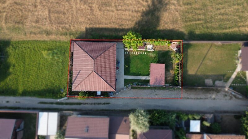 Darza (Buftea), casa, carport, curte cocheta, utilata si mobilata